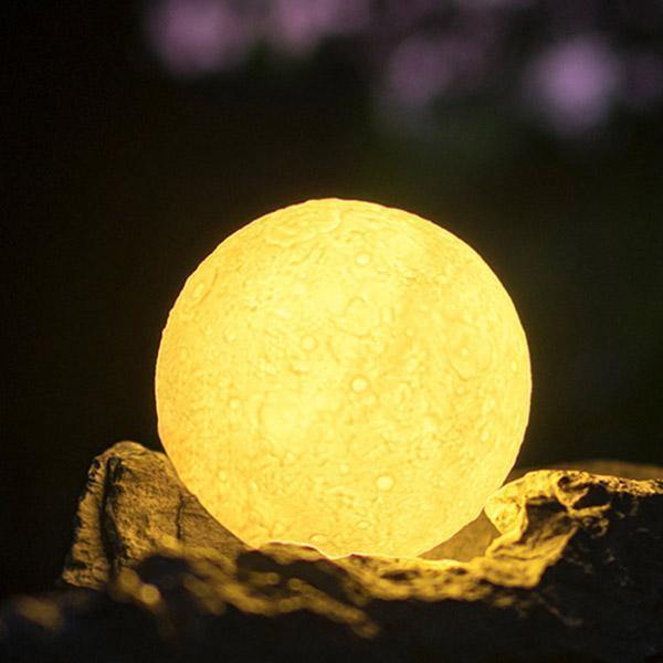 Lua Luminária 3D (com Stand em Madeira) - TUDO QUE EU SONHEI